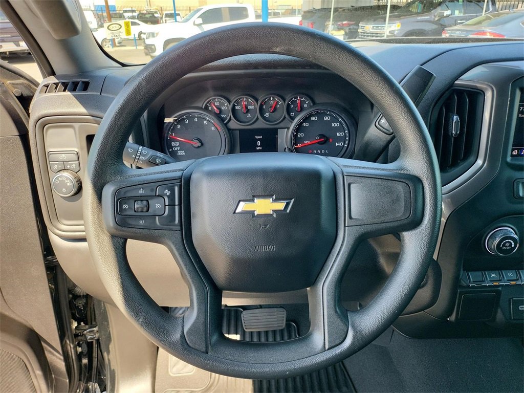 2023 Chevrolet Silverado 1500 Custom photo 33