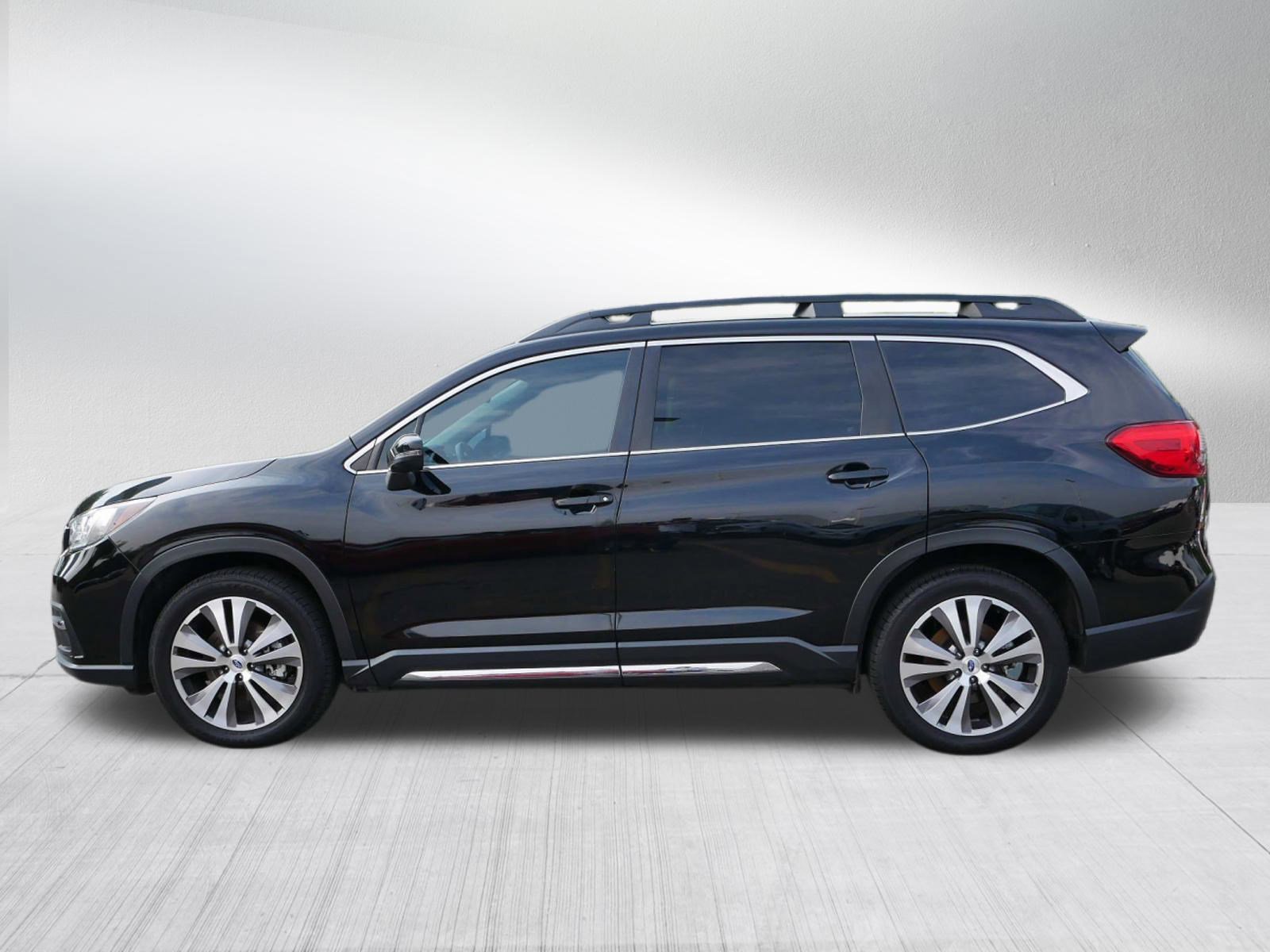 2022 Subaru Ascent Limited photo 4