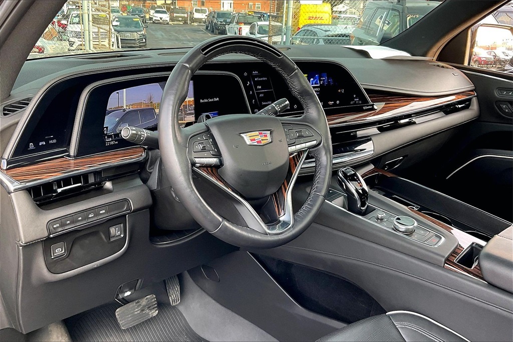 2024 CADILLAC ESCALADE - Image 12