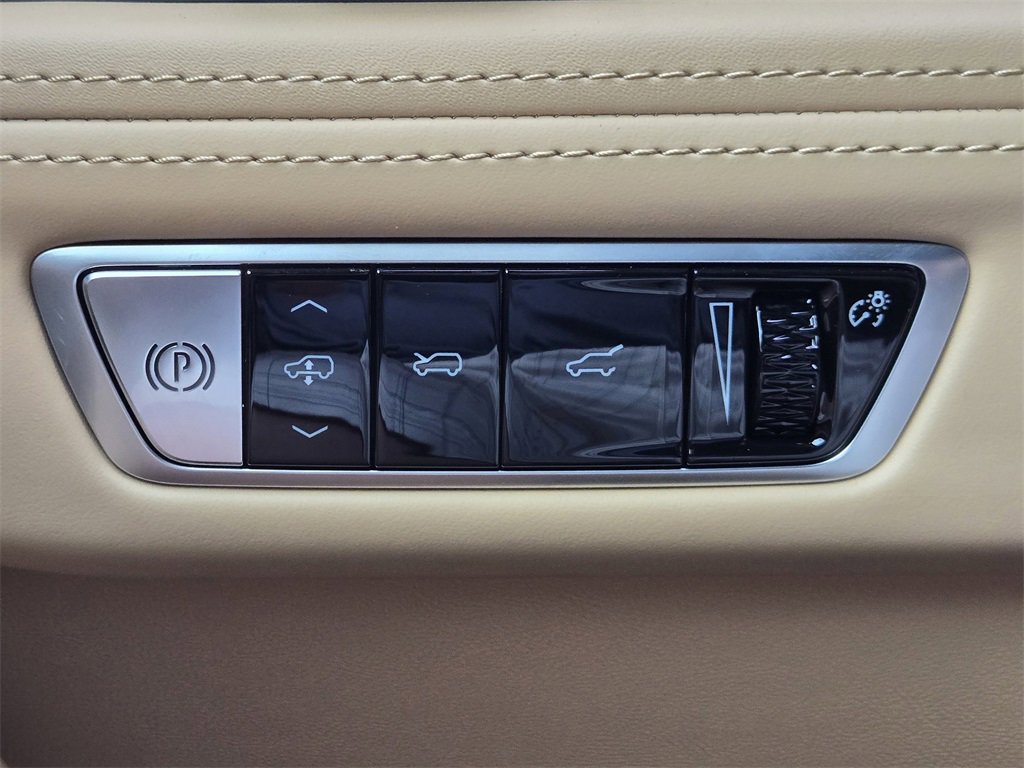 2026 Cadillac Escalade IQ Premium Luxury photo 20