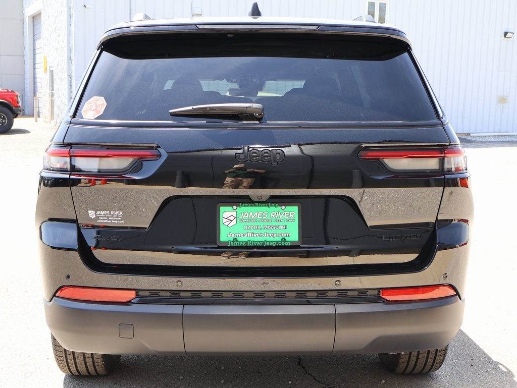 2025 Jeep Grand Cherokee Limited photo 4