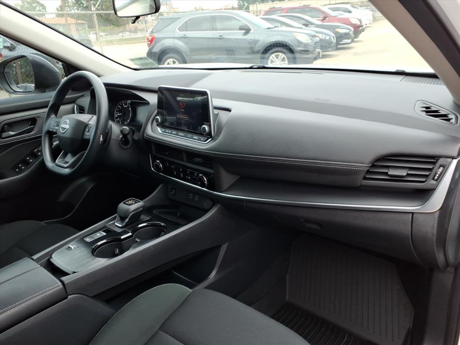 2025 Nissan Rogue S White at Robbins Nissan