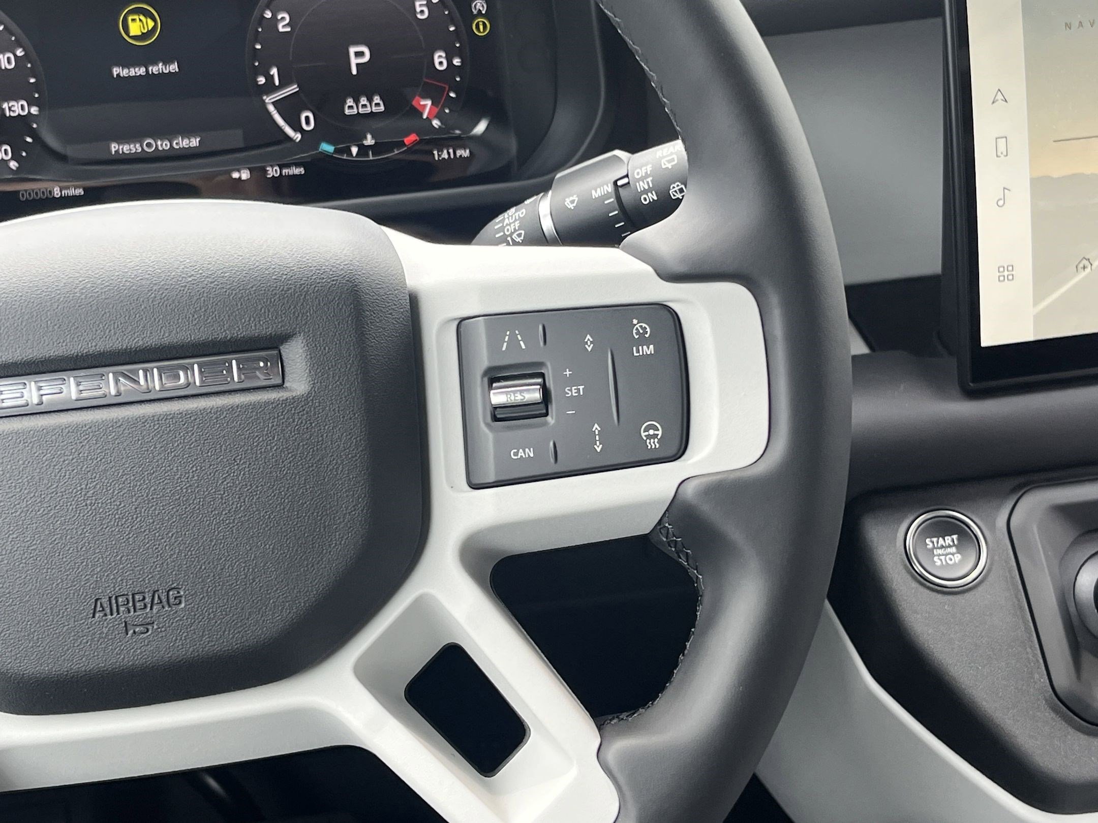2025 Land Rover Defender S photo 16