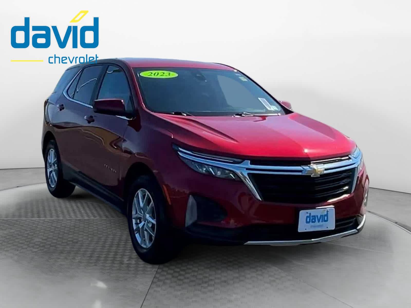 2023 Chevrolet Equinox LT photo 2