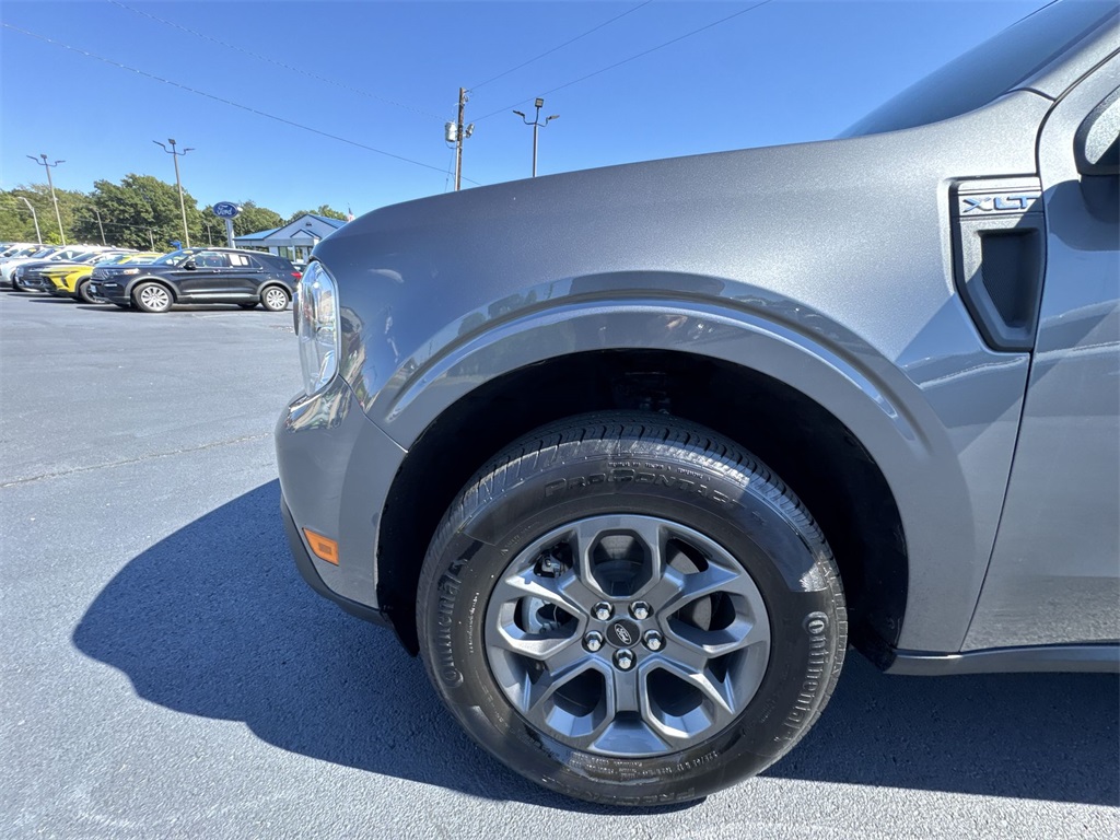 2023 Ford Maverick XLT photo 10