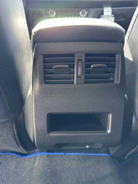 2024 Mitsubishi Outlander PHEV SE photo 12