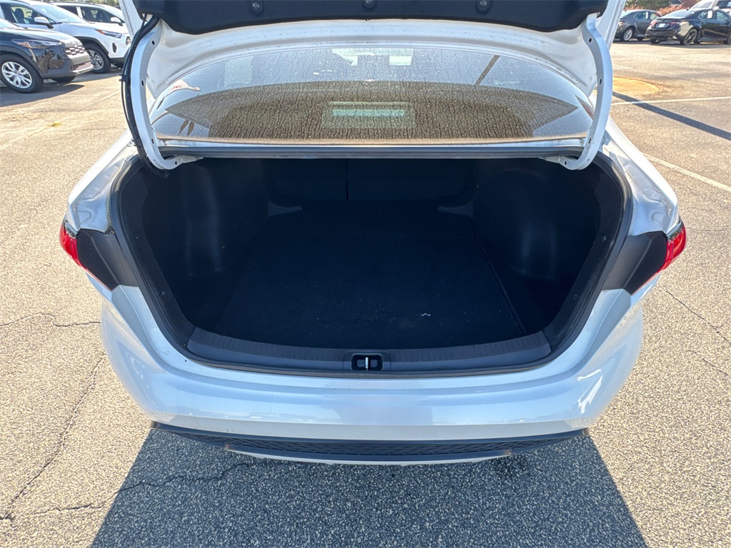 2022 Toyota Corolla SE photo 16