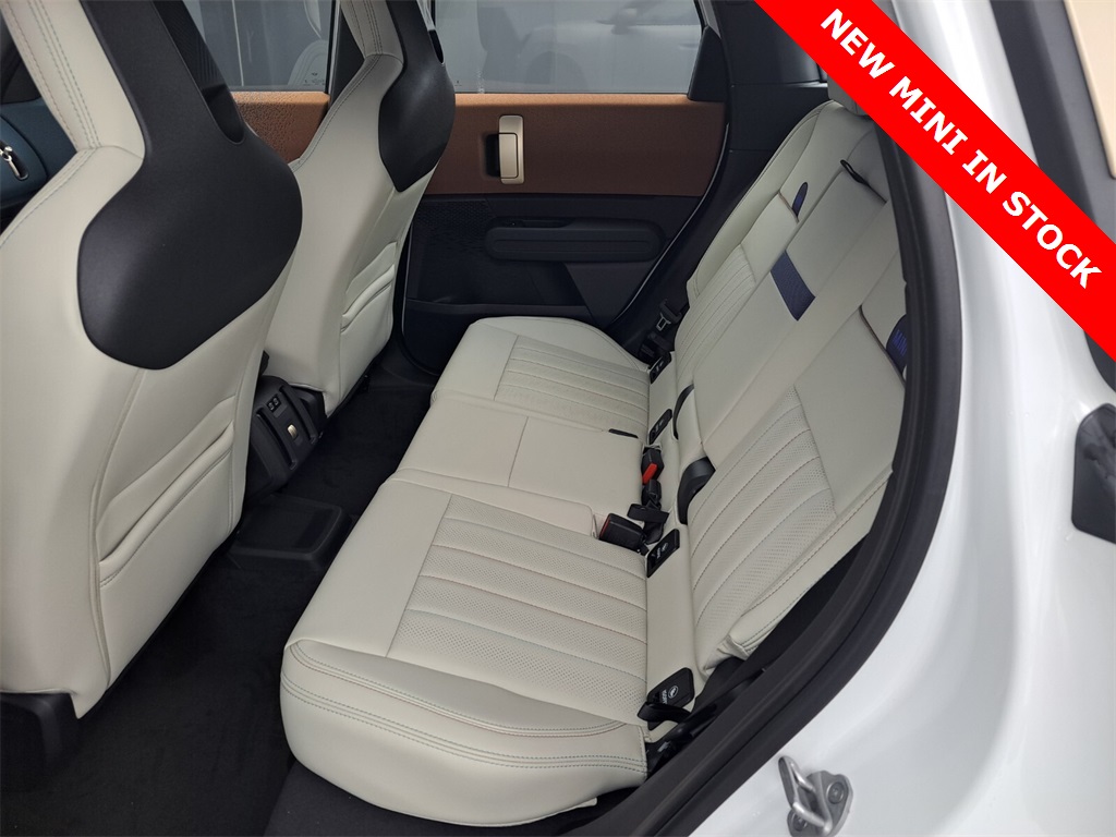 2025 Mini Countryman ALL4 Signature photo 9