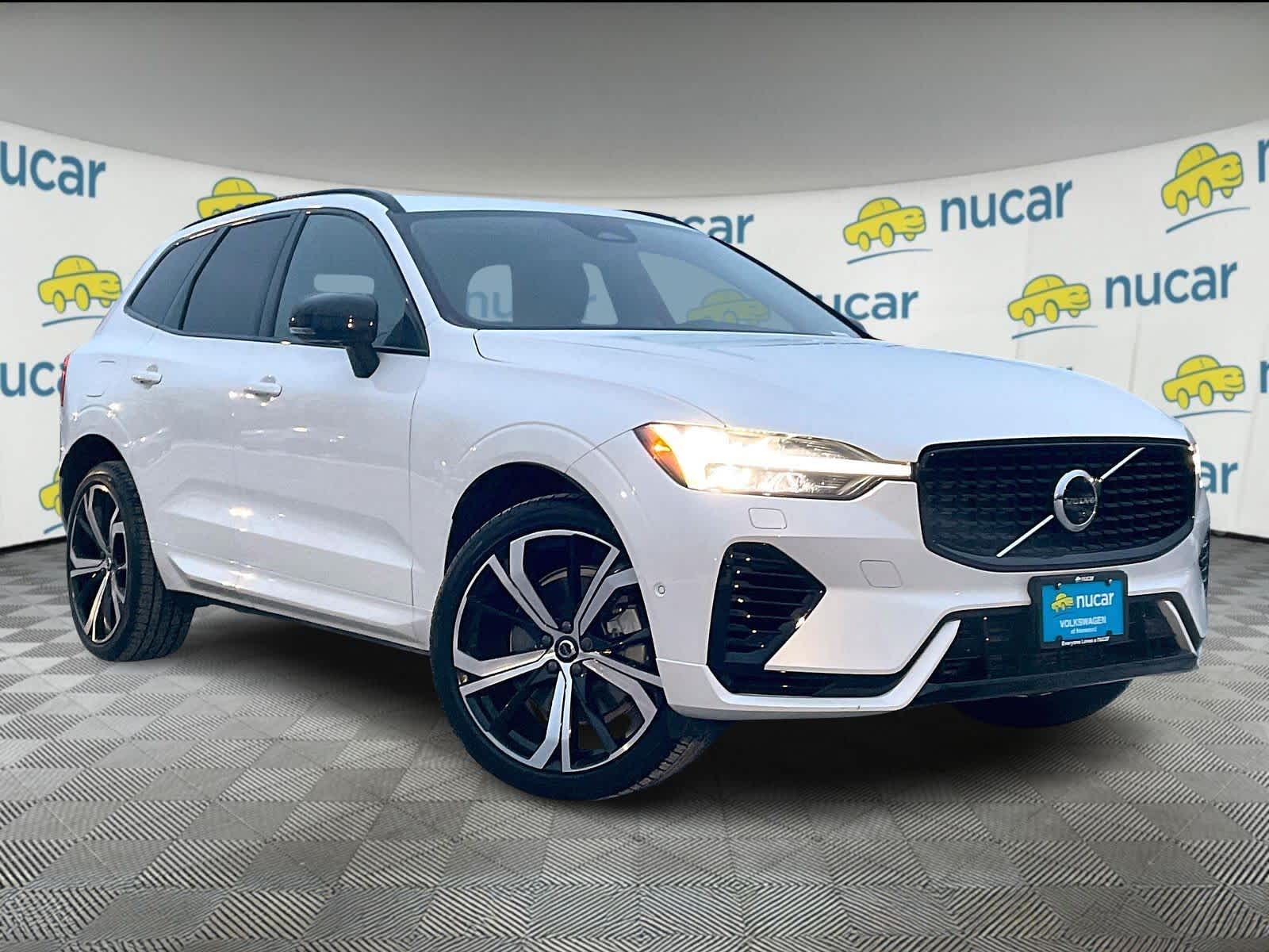 2024 Volvo XC60 Ultimate's photo