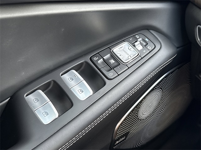 2020 Genesis G90 3.3T Premium photo 19