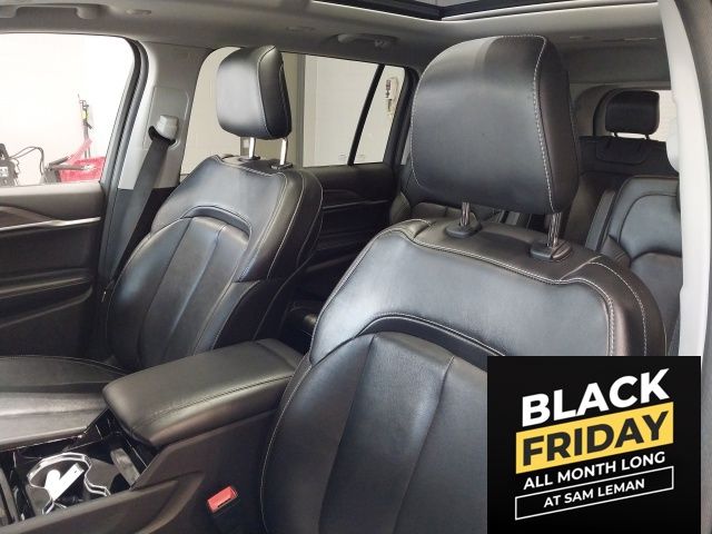 2022 Jeep Grand Cherokee Limited photo 4