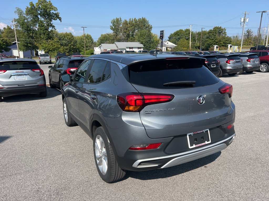 2022 Buick Encore GX Preferred photo 2