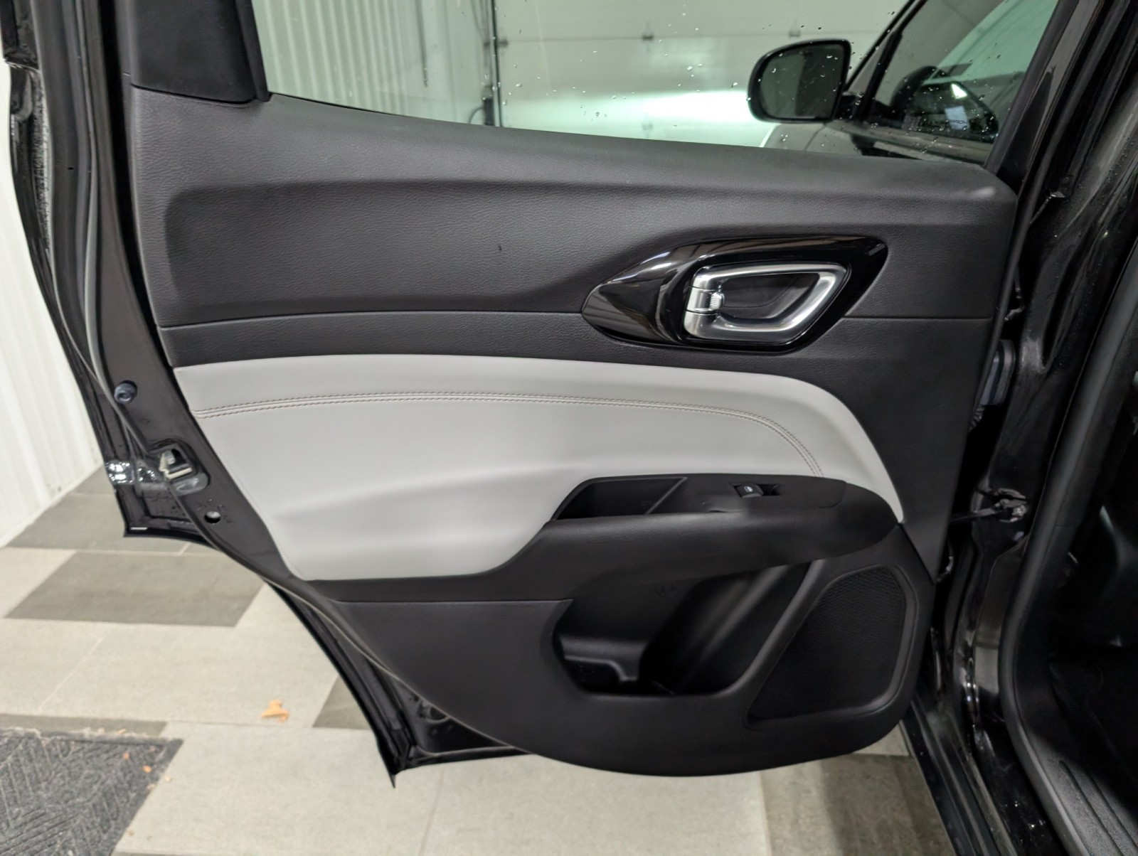 2022 Jeep Compass Limited photo 4