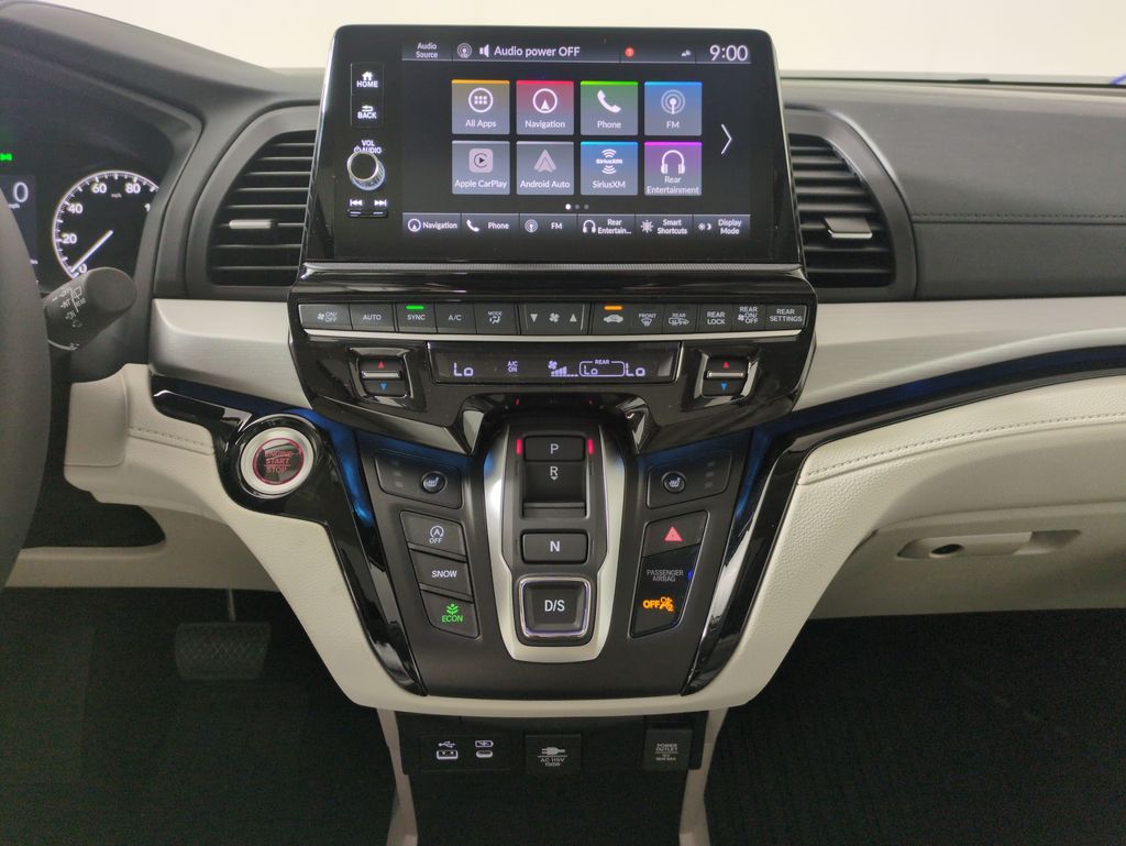 2026 Honda Odyssey Touring photo 18