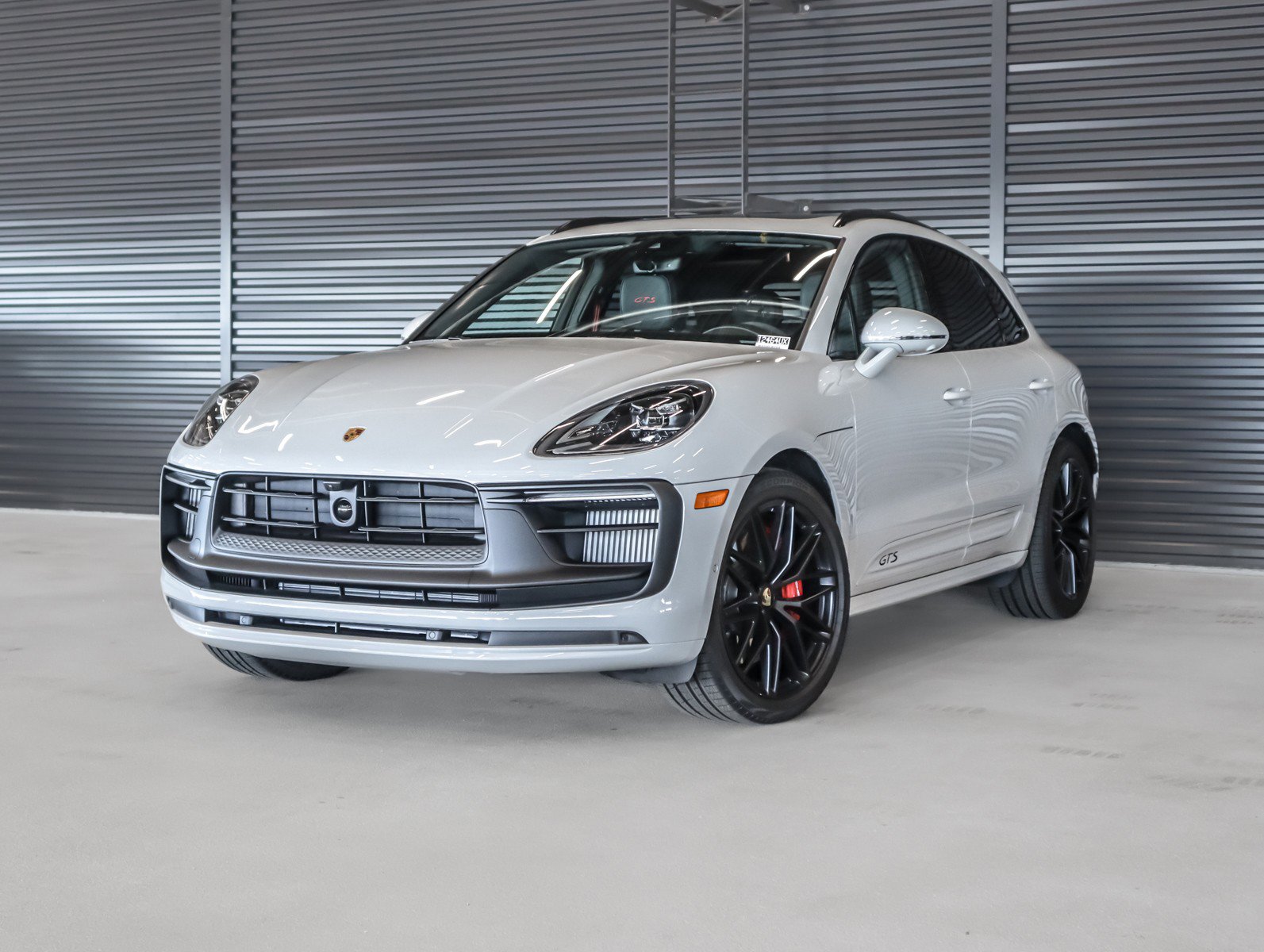 2026 Porsche Macan GTS's photo