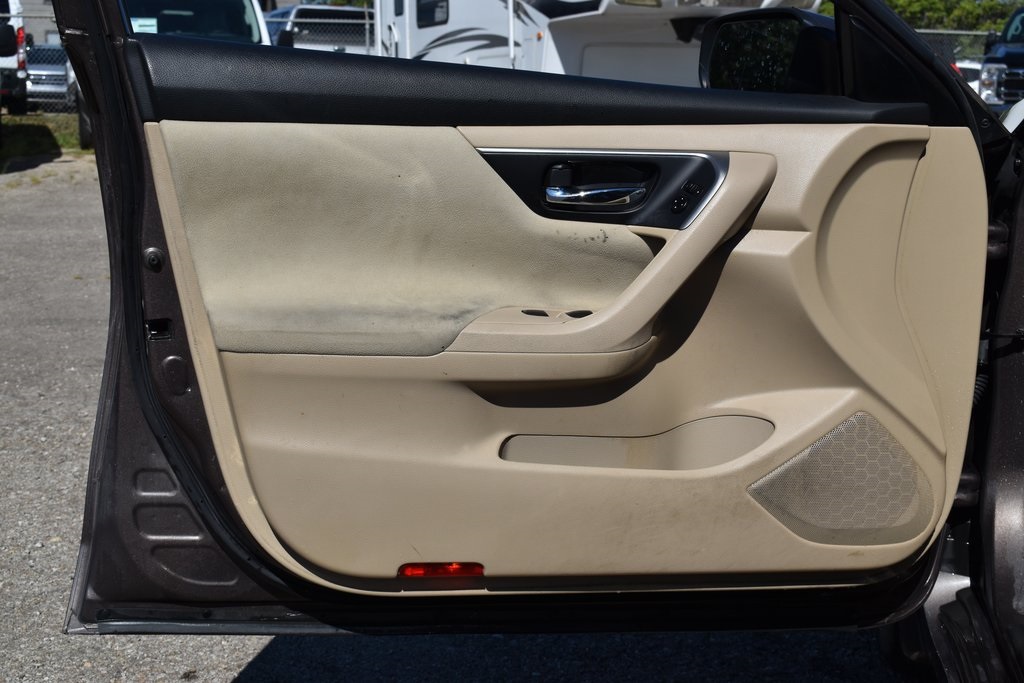 2015 Nissan Altima 2.5 S photo 6