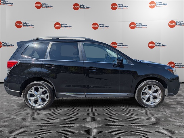 2018 Subaru Forester 2.5i Touring photo 2