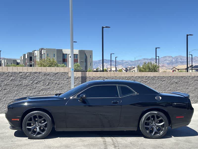 2020 Dodge Challenger SXT photo 5