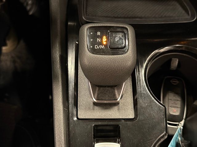 2023 Nissan Rogue SV photo 21