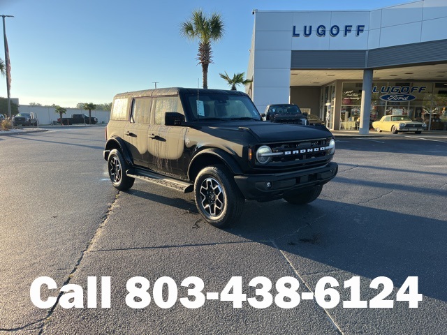 2025 Ford Bronco 4-Door Outer Banks's photo