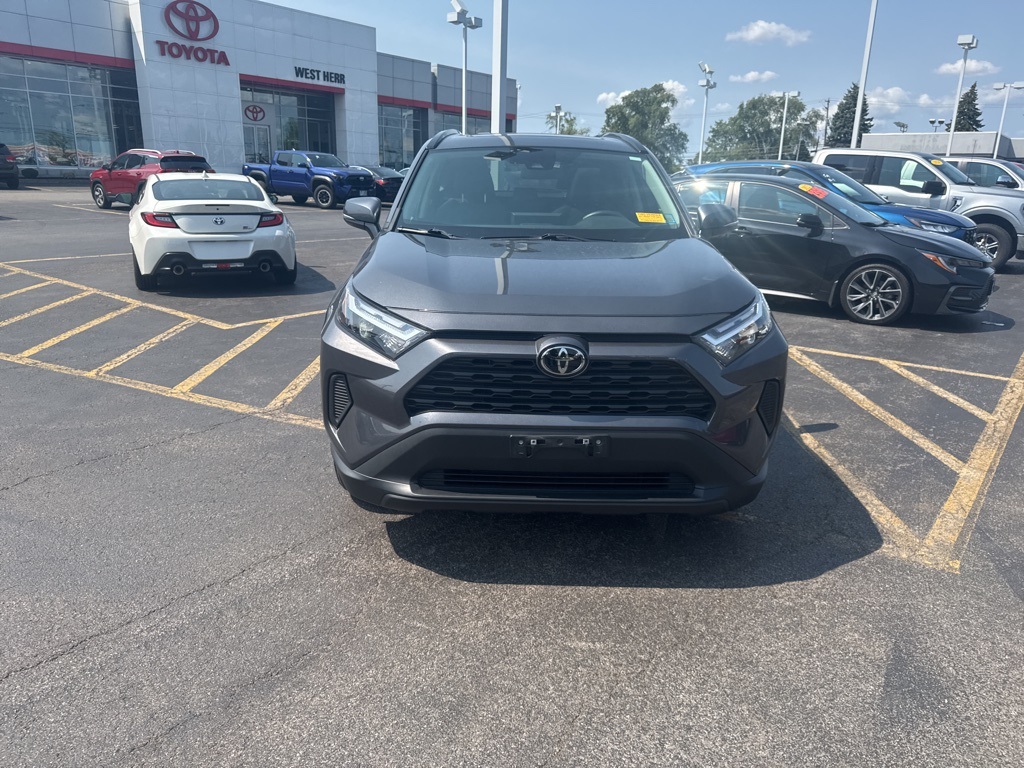 Used 2022 Toyota RAV4 XLE with VIN 2T3P1RFV5NW320002 for sale in Northfield, Minnesota