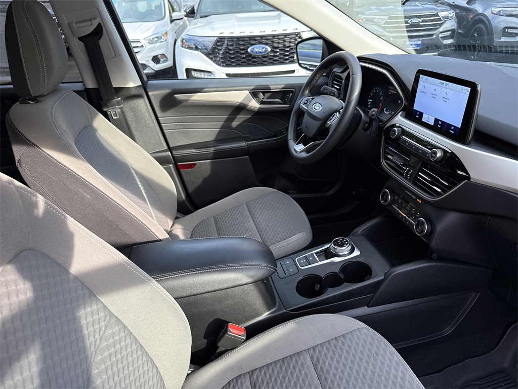 2022 Ford Escape SE photo 26