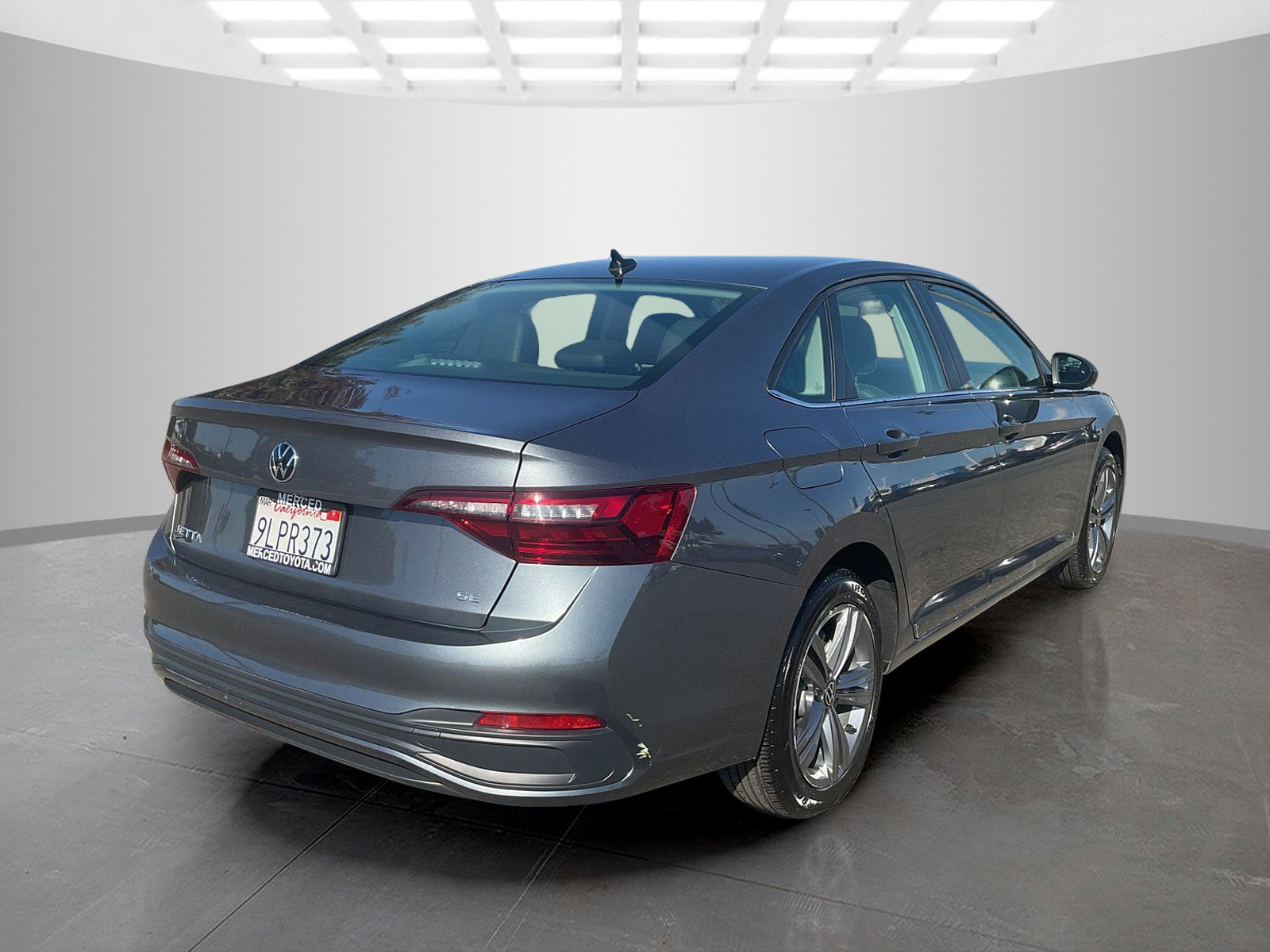 2024 Volkswagen Jetta SE photo 3