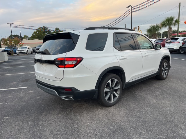 2025 Honda Pilot Elite photo 2