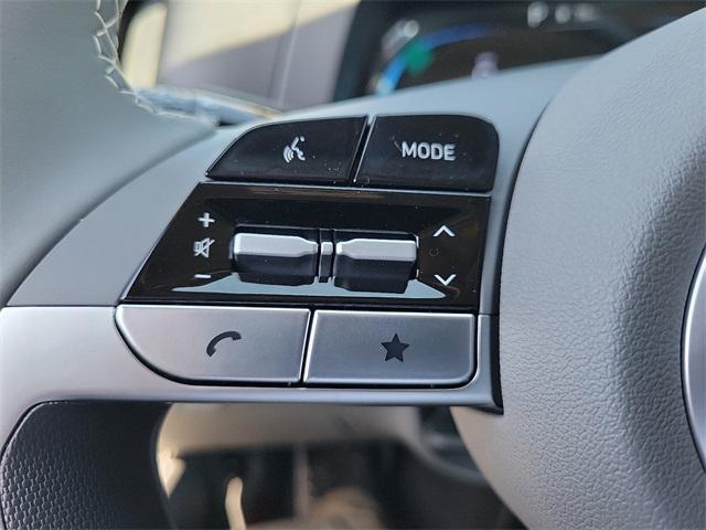 2025 Hyundai Elantra SEL Sport photo 9