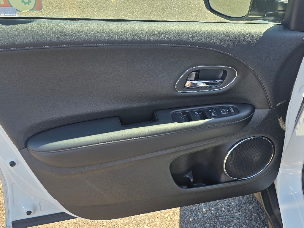 2022 Honda HR-V EX-L photo 25