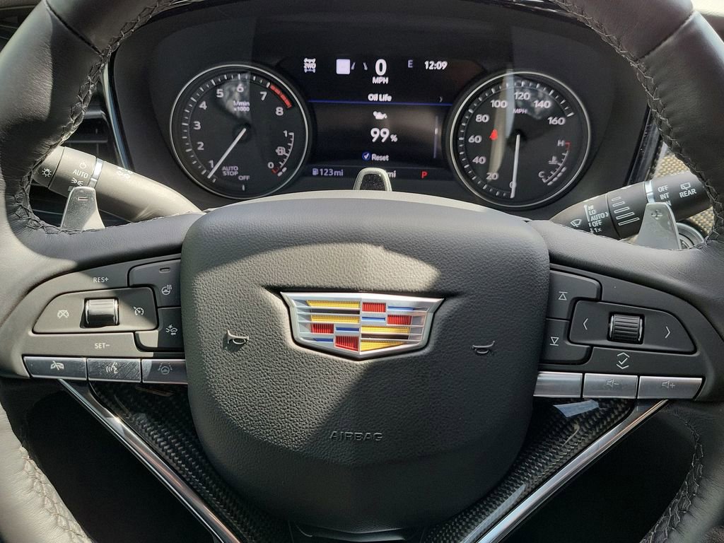 2024 Cadillac XT6 Sport photo 11