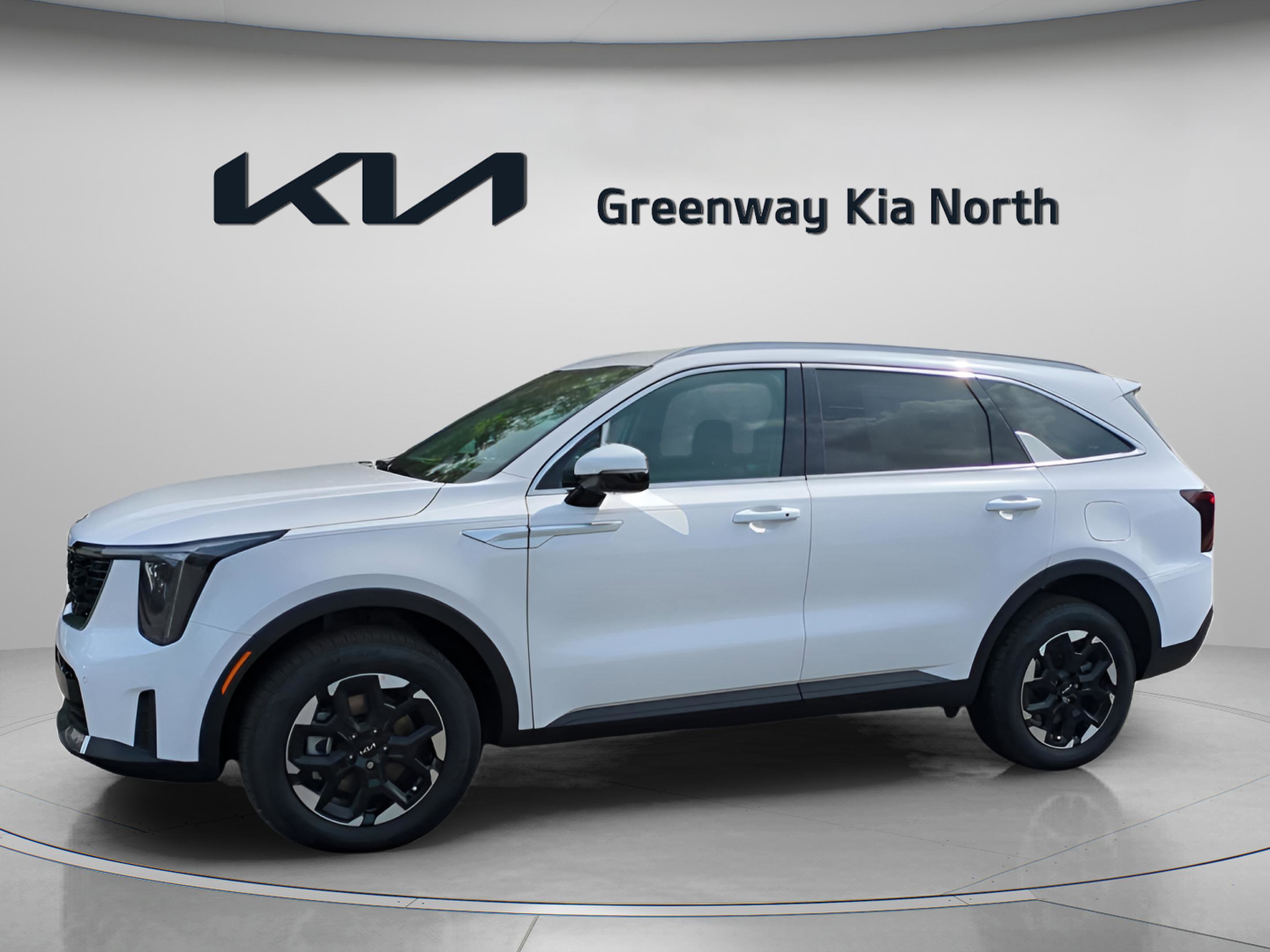 2025 Kia Sorento S photo 2