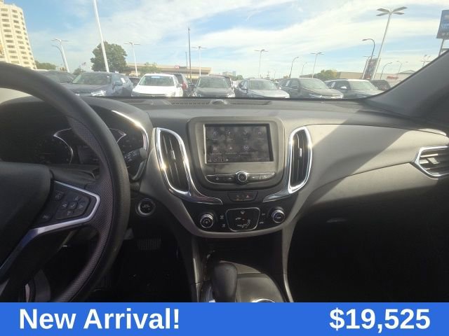 2022 Chevrolet Equinox LS photo 13