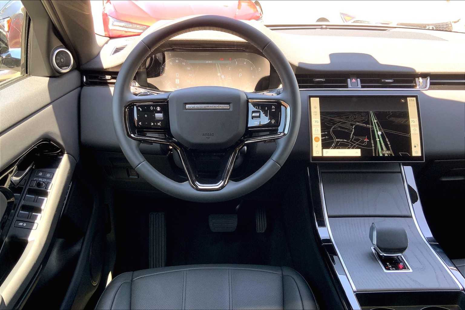 2024 Land Rover Range Rover Evoque S photo 8