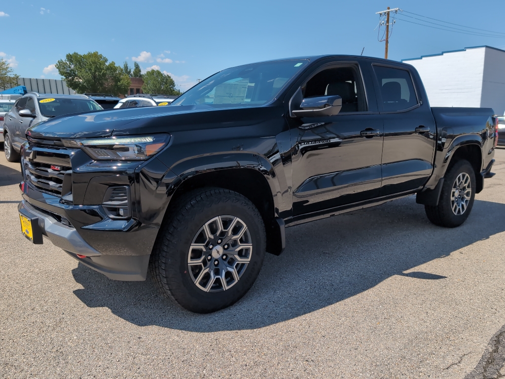 2025 Chevrolet Colorado Z71 photo 5