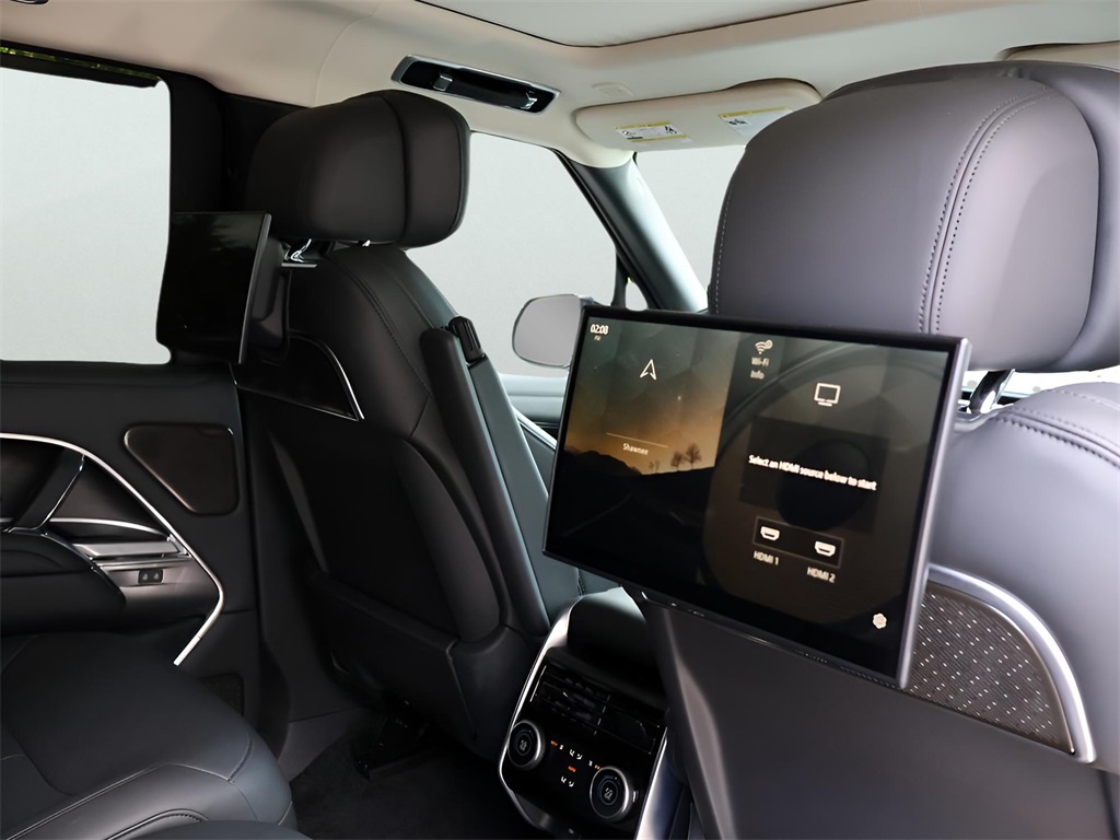 2024 Land Rover Range Rover Autobiography photo 4
