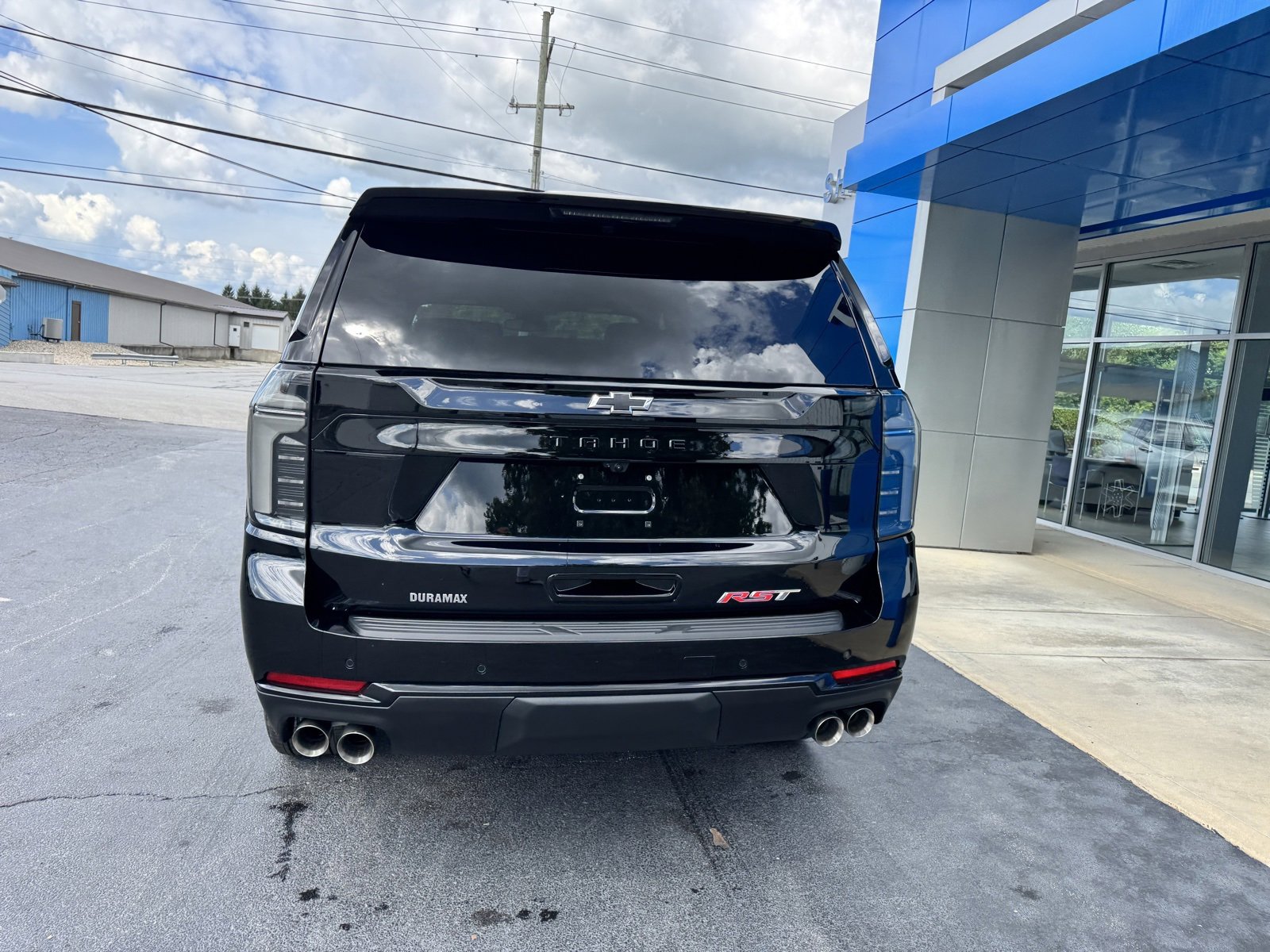 2025 Chevrolet Tahoe RST photo 2