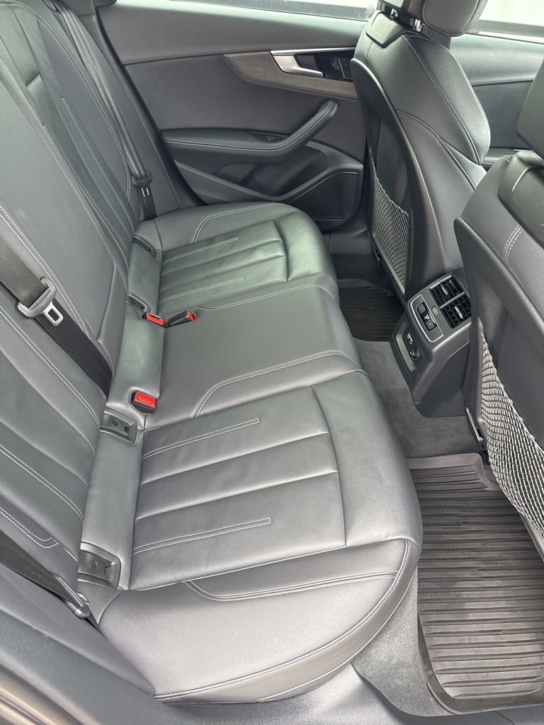 2023 Audi A4 45 S line Premium Plus Quattro photo 12