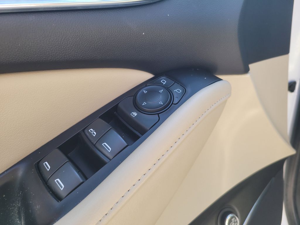 2020 Buick Enclave Essence photo 10