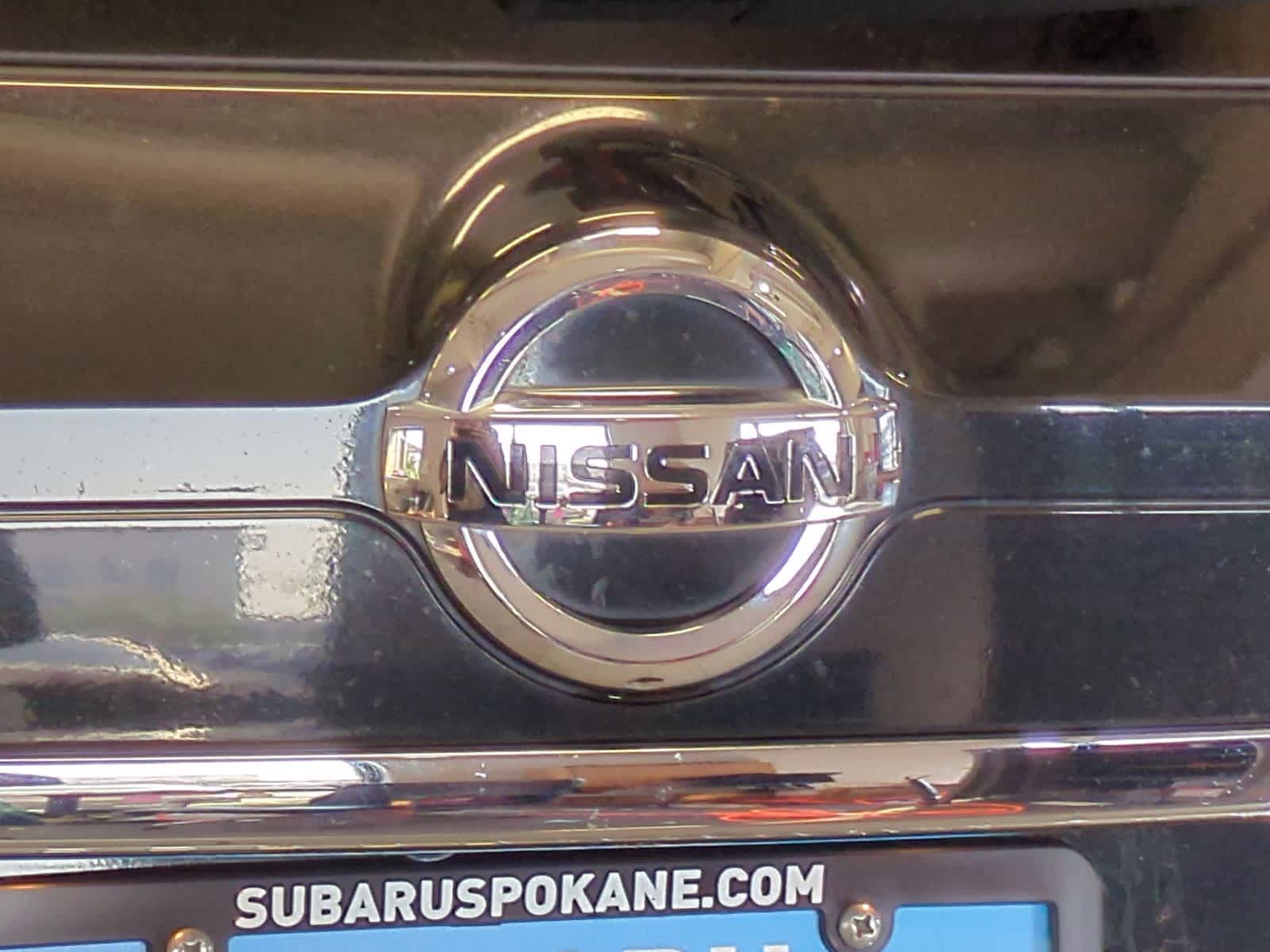 2017 Nissan Rogue SL photo 12