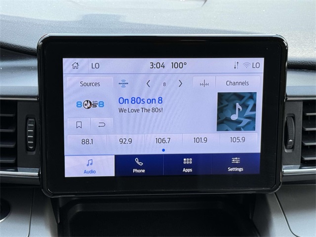 2023 Ford Explorer XLT photo 2