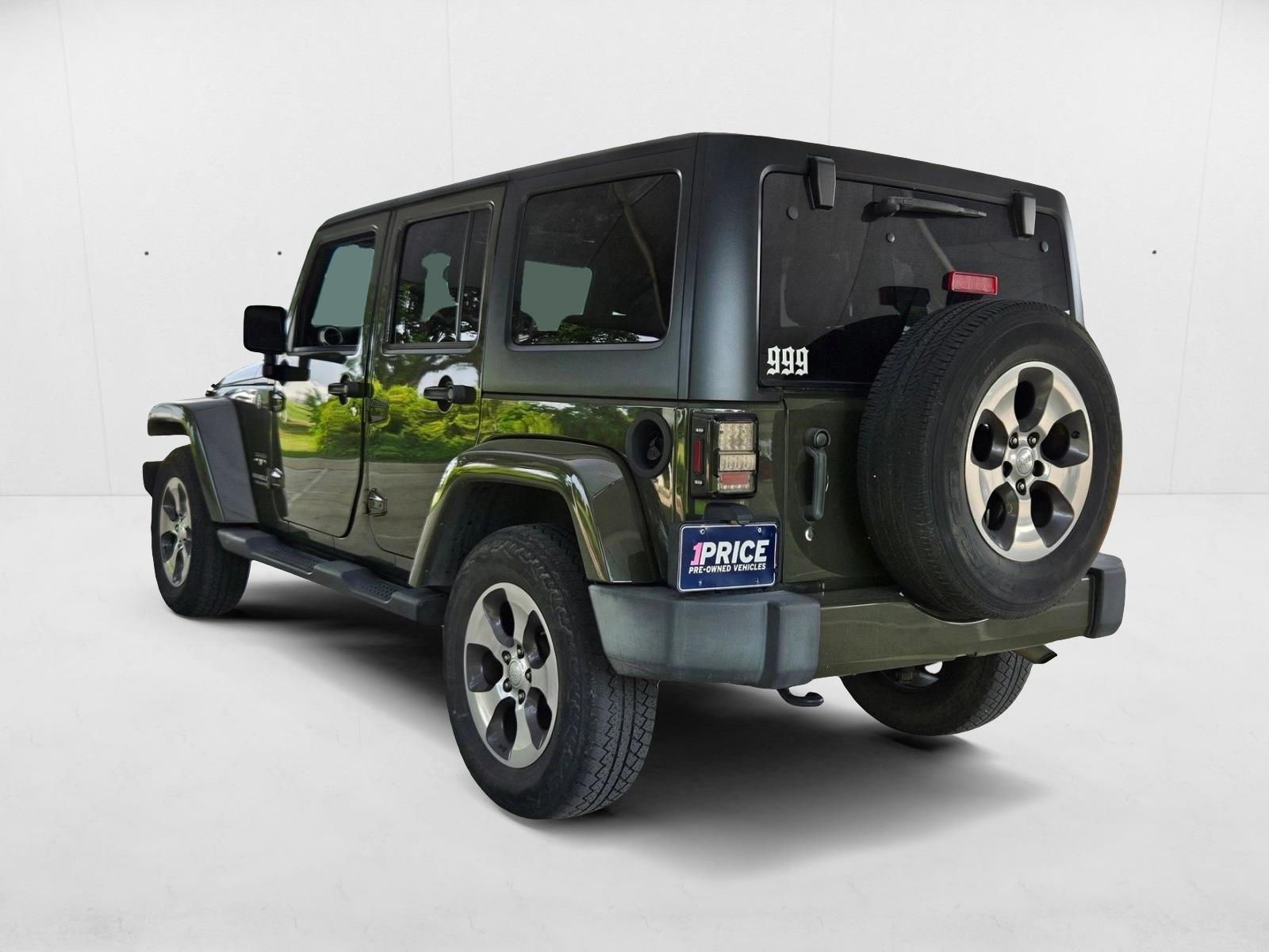 2016 Jeep Wrangler Sahara photo 7