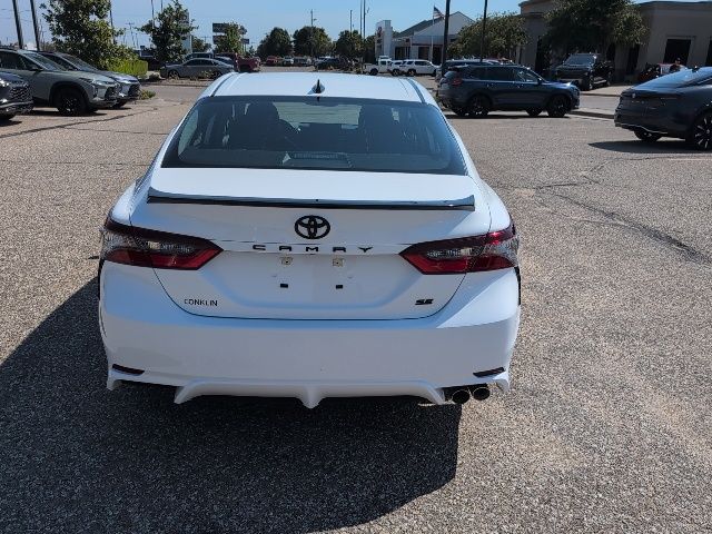 2024 Toyota Camry SE photo 7