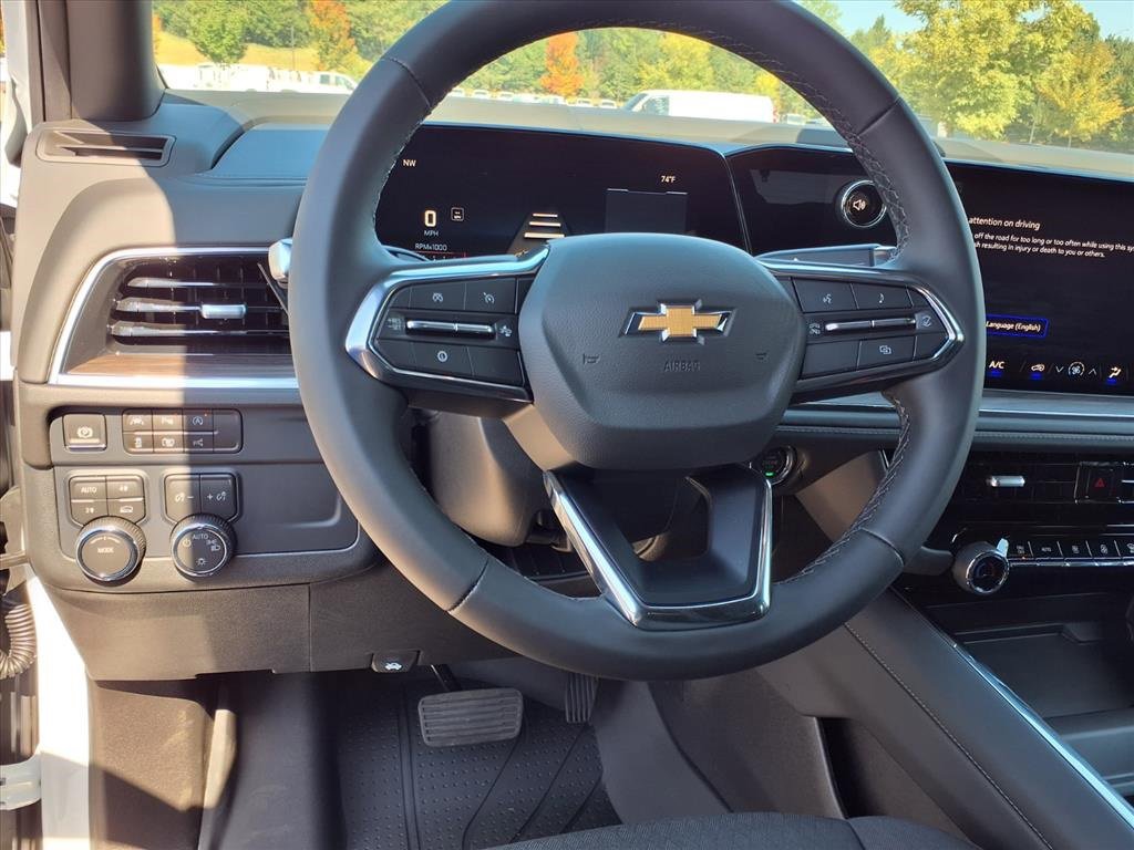 2025 Chevrolet Tahoe LS photo 3