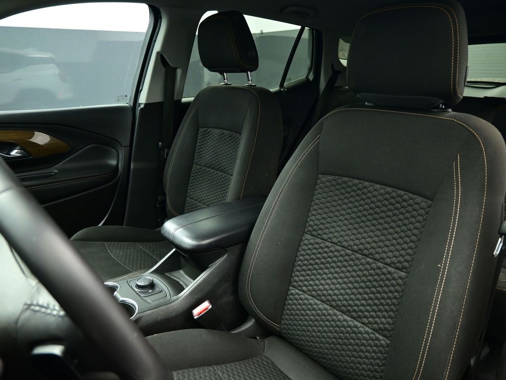 2018 Gmc Terrain SLE photo 3