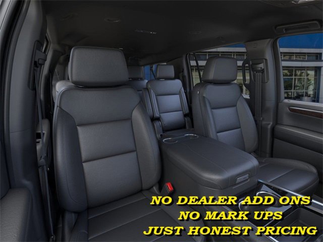 2025 Chevrolet Suburban LT photo 14