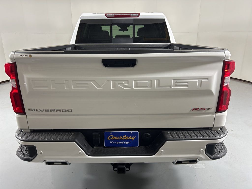 2025 Chevrolet Silverado 1500 RST photo 8