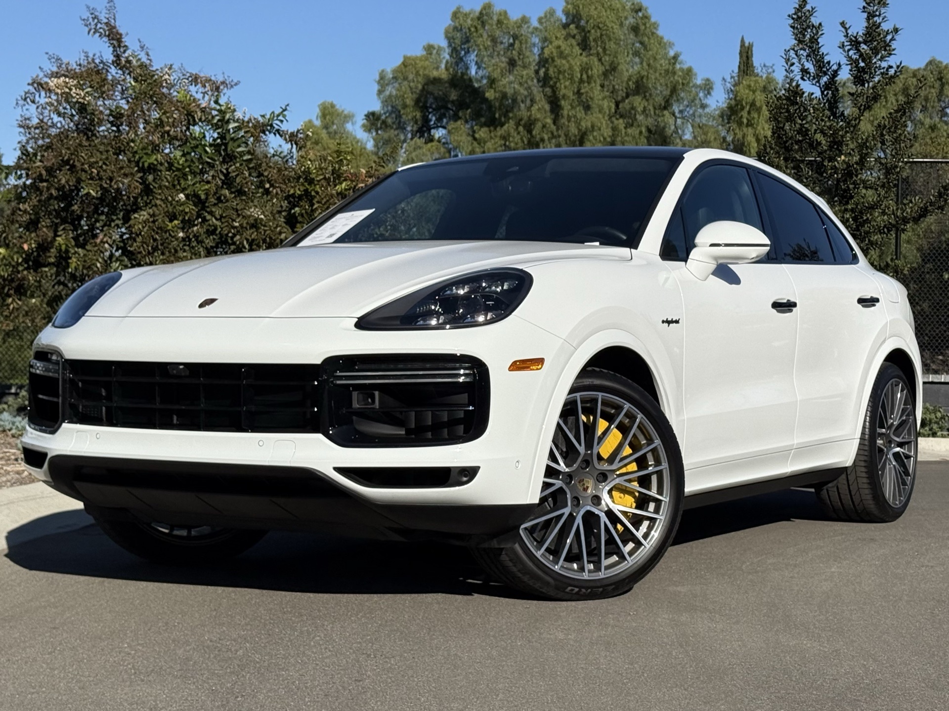 2022 Porsche Cayenne Coup Turbo S E-Hybrid