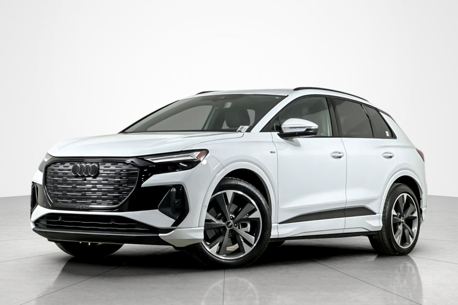 2024 Audi Q4 e-tron Premium Plus's photo
