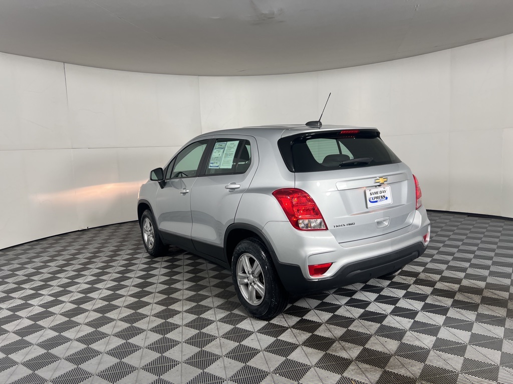 2020 Chevrolet Trax LS photo 28